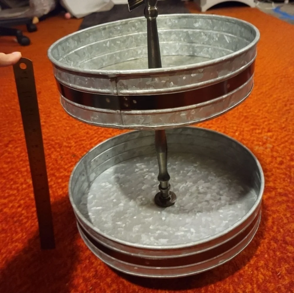 Galvanized tiered tray nwt